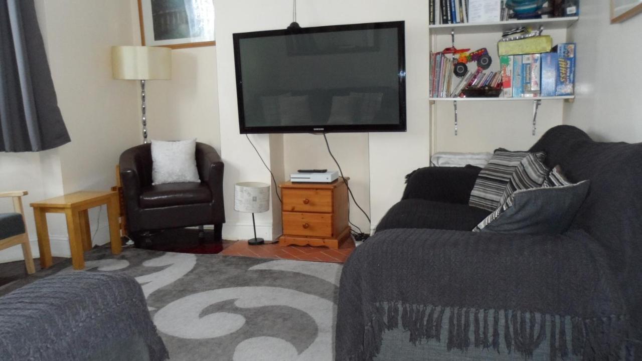 Casa vacanze Bubblesbnb 7 Bedroom House, 16 Beds, Sleeps 22 Londra