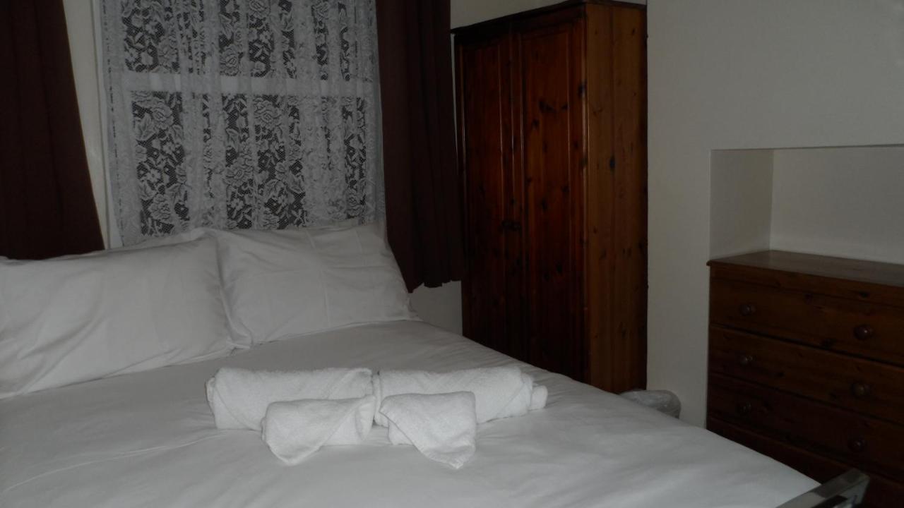 Casa vacanze Bubblesbnb 7 Bedroom House, 16 Beds, Sleeps 22 *